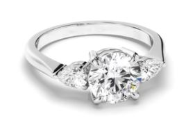 Round Brilliant Cut Diamond Trilogy Engagement Ring with Pear Sides