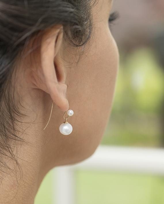 The Orbital Pearl Earrings