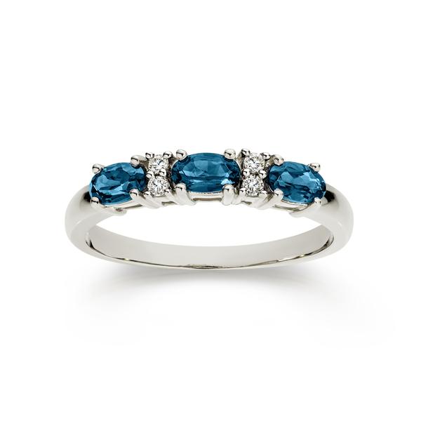 9ct white gold london blue topaz & diamond ring