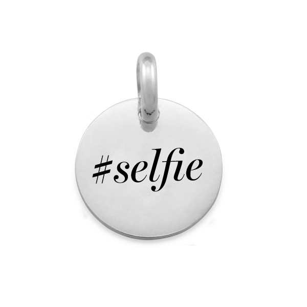 Candid '#Selfie' Pendant